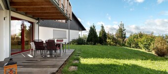 Apartment 'Do-Mizil' with Private Terrace, Private Garden and Wi-Fi
