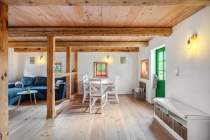 TV - Apartment 'Hochwald' with Mountain View and Wi-Fi (Bertsdorf-Hörnitz)