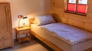 1 bedroom, free WiFi, bed sheets, wheelchair access