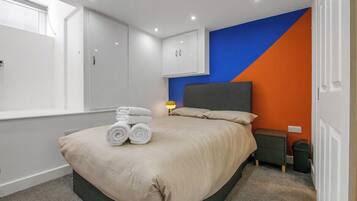 2 habitaciones, tabla de planchar con plancha y wifi gratis