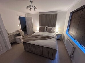 5 Schlafzimmer, kostenloses WLAN