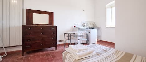 1 makuuhuone, ilmainen Wi-Fi, vuodevaatteet