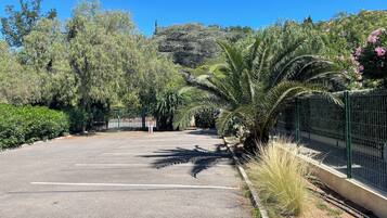 Enceinte de lâhĂ©bergement