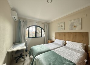 1 dormitorio y ropa de cama