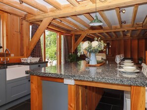 Dining - Pucklechurch (Newton Abbot)