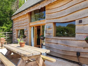 Outdoor dining - Pucklechurch (Newton Abbot)