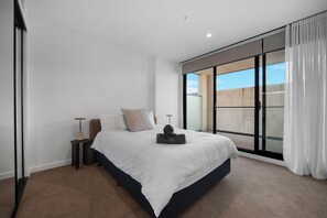 3 bedrooms, iron/ironing board, travel cot, free WiFi