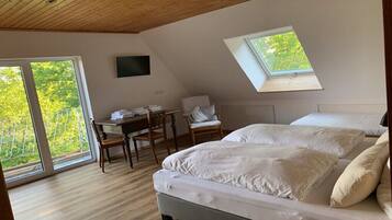 6 soverom, skrivebord, strykejern/-brett og wi-fi (inkludert)