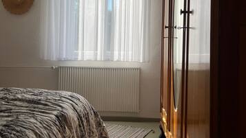 1 habitación, wifi gratis y ropa de cama