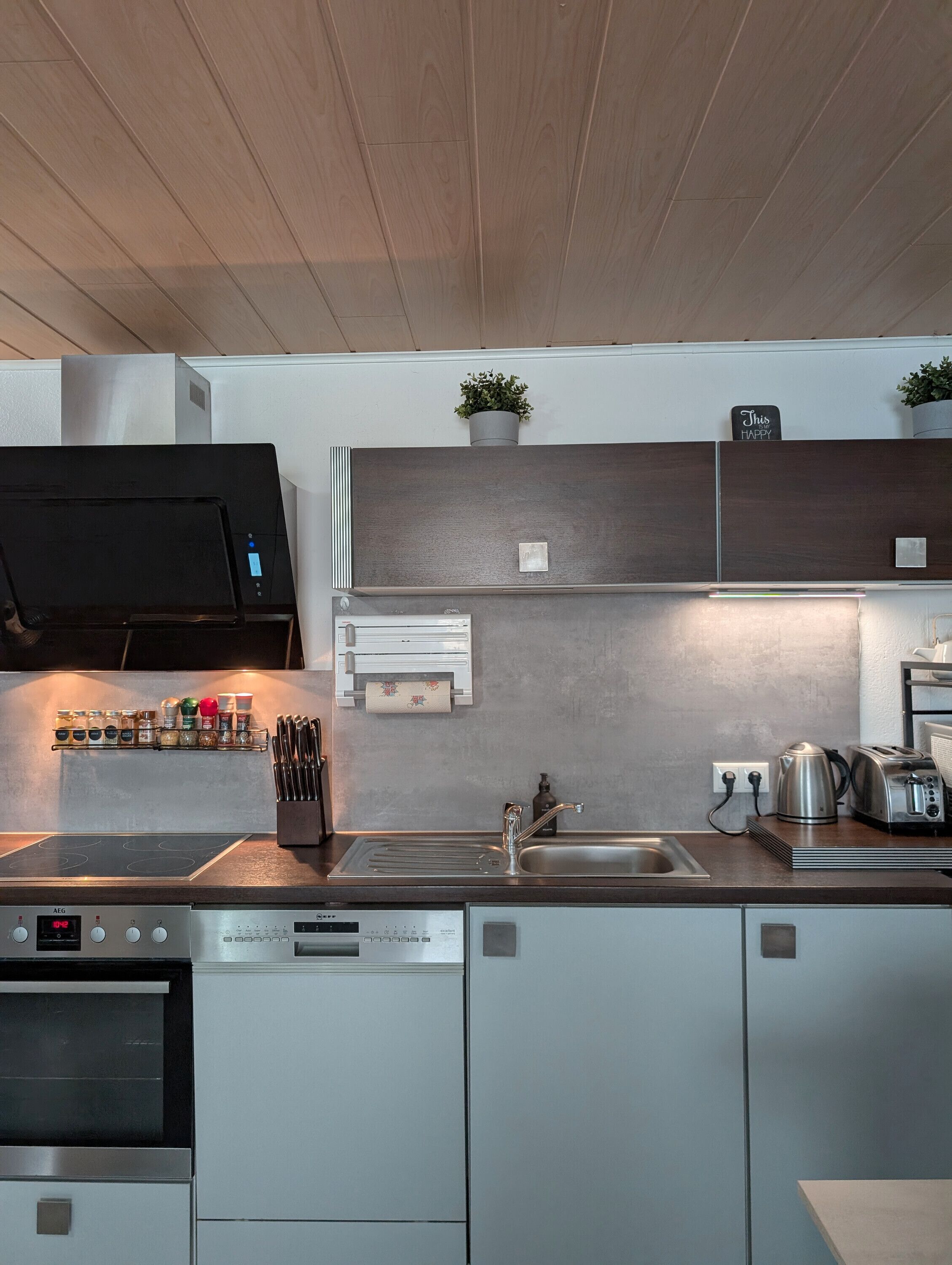 Refrigerador, microondas, horno, placa de cocina