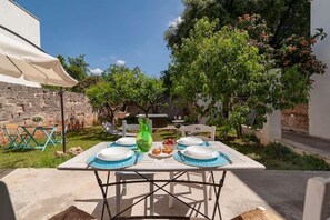 Outdoor dining - Dimora della Quercia con Jacuzzi (Taviano)