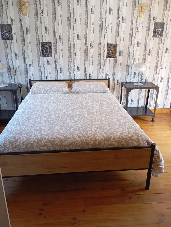 2 habitaciones, wifi gratis y ropa de cama 