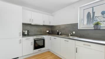 Kühlschrank, Ofen, Herdplatte, Geschirrspüler