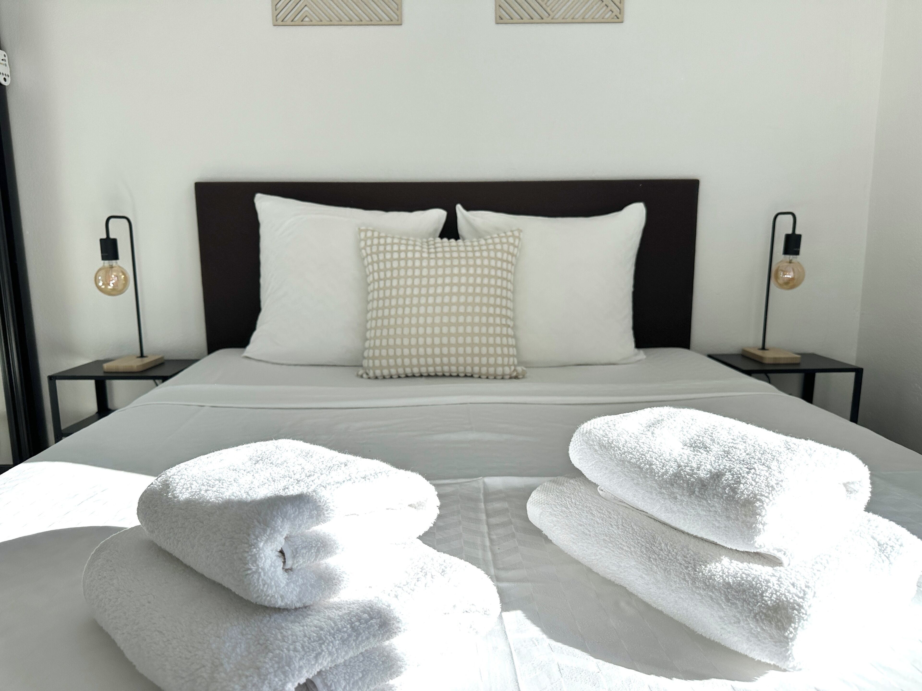 3 Schlafzimmer, Reisekinderbett, kostenloses WLAN, Bettwäsche