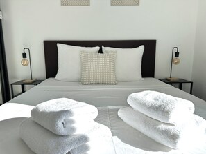 3 soverom, reiseseng for barn, wi-fi (inkludert) og sengetøy