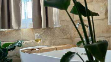 Suihku, hiustenkuivaaja