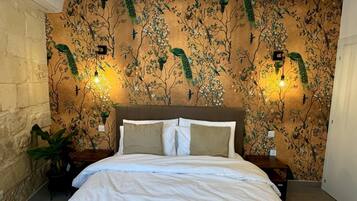 1 bedroom, iron/ironing board, Internet, bed sheets