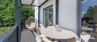 Moderne XXL-Ferienwohnung in Kölpinsee mit Balkon, fußläufig zum Strand & See