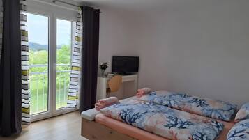 3 chambres, fer et planche Ă repasser, Wi-Fi gratuit, draps fournis