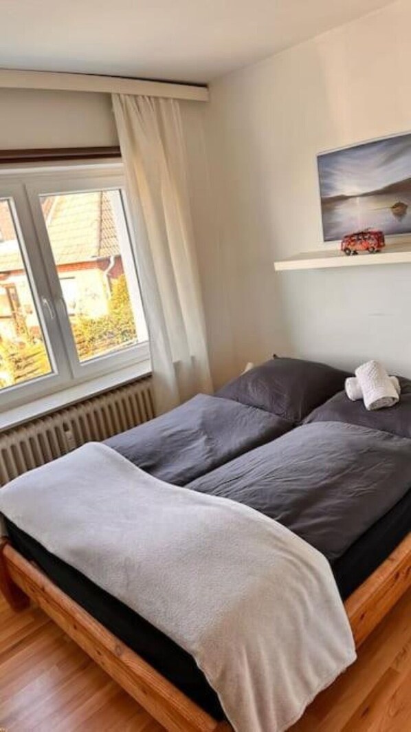 1 bedroom, free WiFi, bed sheets