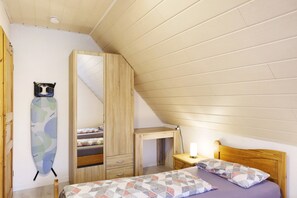 2 Schlafzimmer, Bügeleisen/Bügelbrett, kostenloses WLAN, Bettwäsche