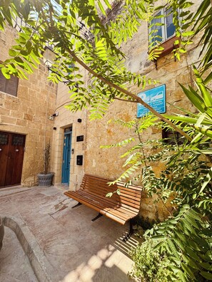 Exterior detail - Kappella Boutique - Room 3 (Iż-Żurrieq)