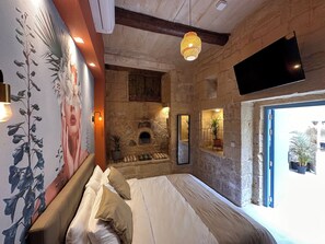 1 soverom, strykejern/-brett, internettilgang og sengetøy