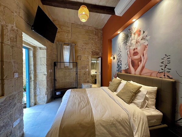 1 bedroom, iron/ironing board, Internet, bed sheets