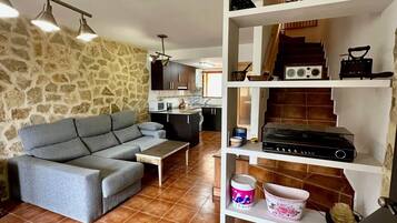 Télévision, cheminée