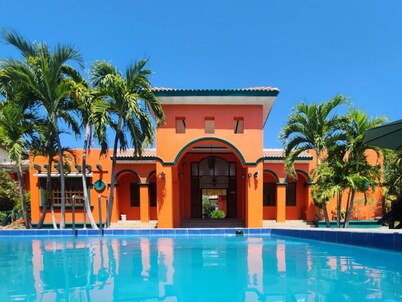 กูลิบังบัง บีช รีสอร์ต