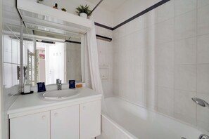 Haartrockner, Handtücher