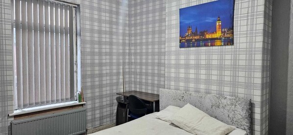 4 Schlafzimmer, Bügeleisen/Bügelbrett, WLAN, Bettwäsche