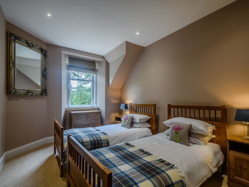 Scott Cottage - Luxury in the heart of Loch Lomond and The Trossachs