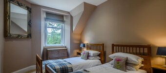 Scott Cottage - Luxury in the heart of Loch Lomond and The Trossachs