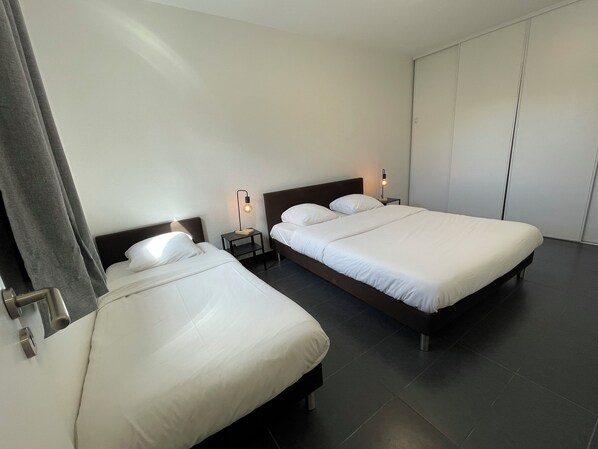 3 habitaciones, cuna de viaje, wifi gratis y ropa de cama 