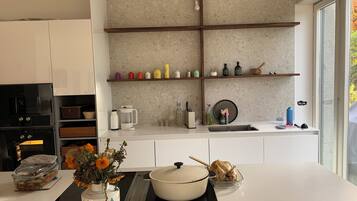 Four, plaque de cuisson, lave-vaisselle