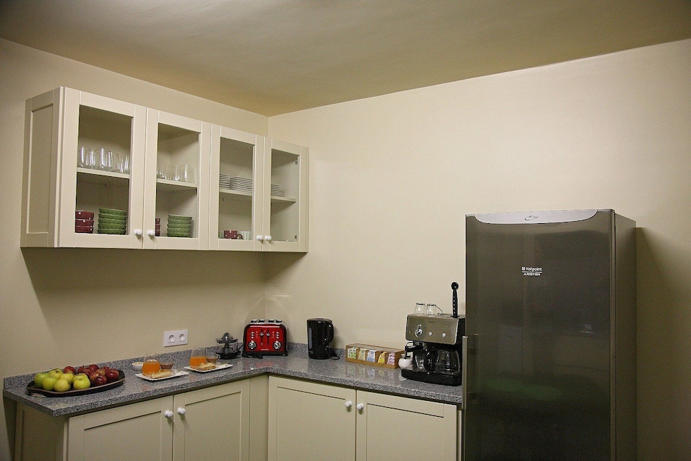 29 Madeira Hostel by Petit Hotels by null