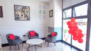 Ảnh chưa phân loại, 2 trong số 37 ảnh, nút
