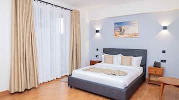 Phòng Superior | Nệm cao su hoạt tính (memory foam), két bảo mật tại phòng, bàn