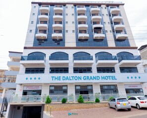 Exterior - THE DALTON GRAND HOTEL (Murang'a)