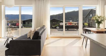 Spacious Luxury, Terrace + Parking