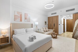 1 habitación, tabla de planchar con plancha, wifi y ropa de cama