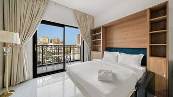 Bügeleisen/Bügelbrett, Reisekinderbett, kostenloses WLAN, Bettwäsche