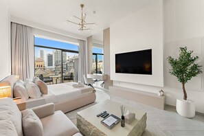 Iron/ironing board, travel cot, free WiFi, bed sheets