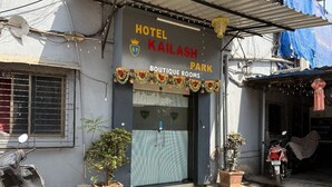 Unclassified image, 3 of 8, button - Hotel K Parrk (Mumbai)