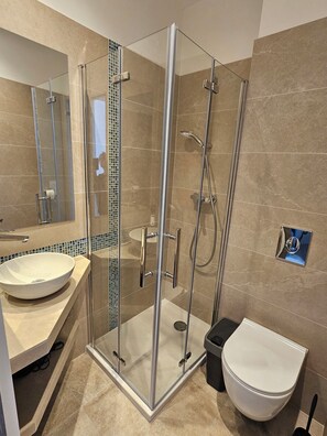 Hair dryer, towels, toilet paper - 1 bedroom apartment - ILE DE PORQUEROLLES (Hyères)
