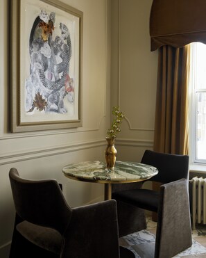 Dining - Designed for two couples, friends or a family, flat four is one of the edgiest suites in Hotel Julie (Stratford)