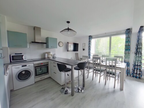 2-bedroom apartment with balcony near slopes in Les Rousses