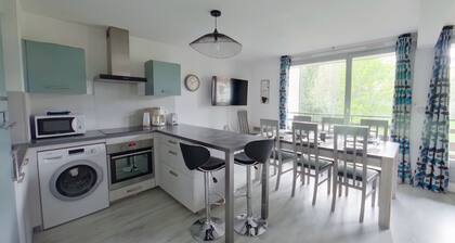 2-bedroom apartment with balcony near slopes in Les Rousses