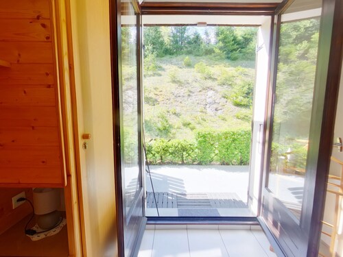 Appartement confortable avec terrasse et Wi-Fi aux Rousses